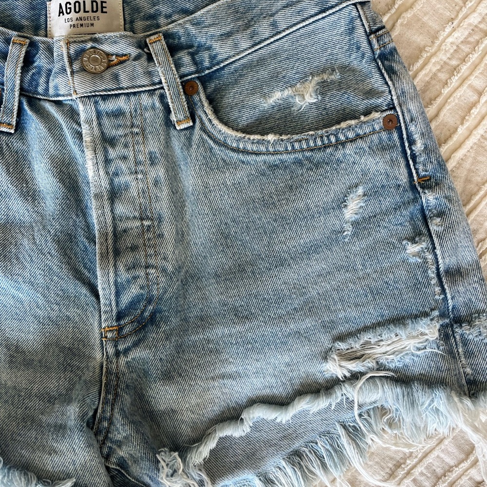 AGOLDE Parker Vintage Cutoff Shorts Size 26 - Picture 9 of 12